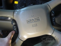 2002 GMC Yukon Denali-05