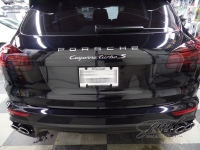 2016-Porsche-Cayenne-Turbo-S-20
