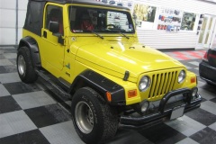 2003 Jeep Wrangler (2)