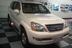 2004 Lexus GX470 (2)