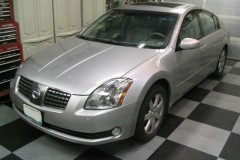 2004 Nissan Maxima (2)