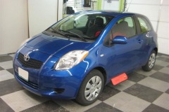2006 Toyota Yaris (2)